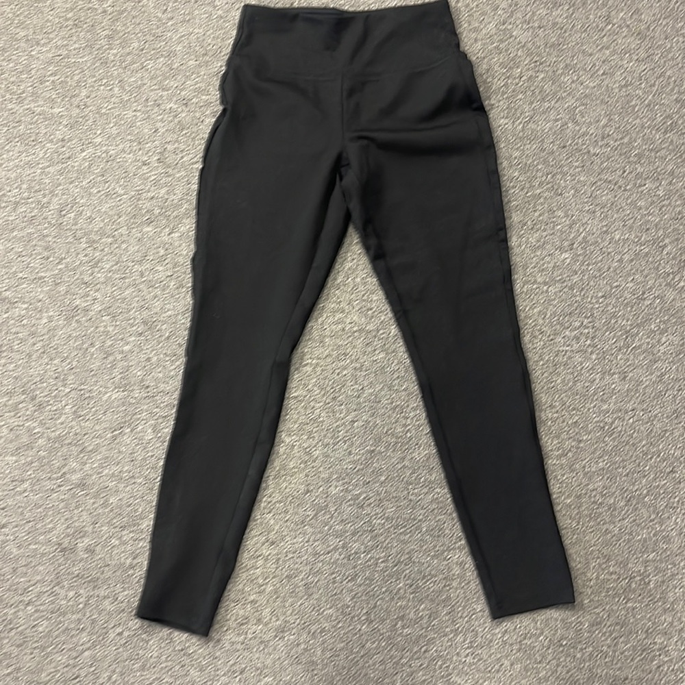 •••Women’s size small dress pants/Leggings